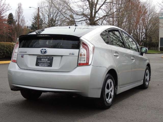 2013 Toyota Prius Two / HatchBack / Only 37K Miles - Photo 8 - Portland, OR 97217