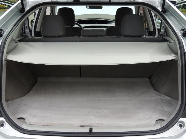 2013 Toyota Prius Two / HatchBack / Only 37K Miles - Photo 22 - Portland, OR 97217