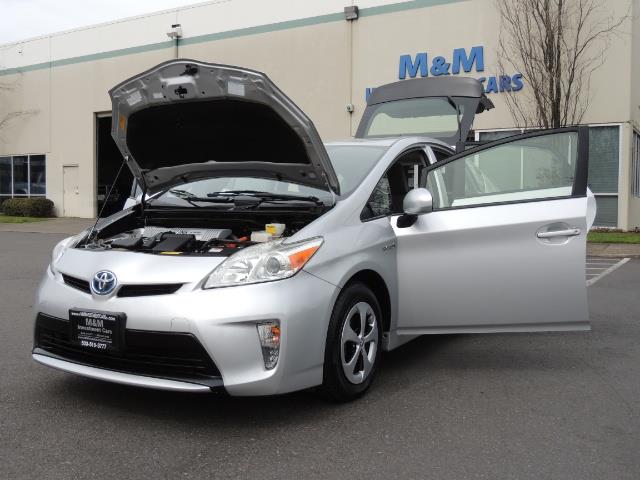 2013 Toyota Prius Two / HatchBack / Only 37K Miles - Photo 25 - Portland, OR 97217