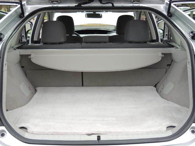 2013 Toyota Prius Two / HatchBack / Only 37K Miles - Photo 28 - Portland, OR 97217