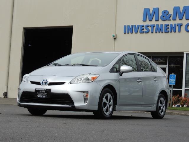 2013 Toyota Prius Two / HatchBack / Only 37K Miles - Photo 44 - Portland, OR 97217