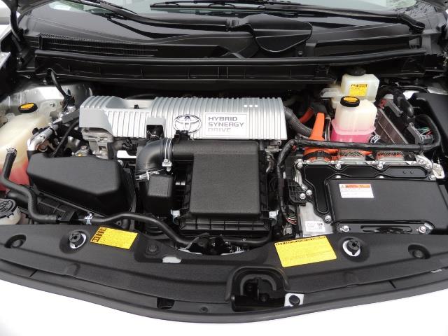 2013 Toyota Prius Two / HatchBack / Only 37K Miles - Photo 33 - Portland, OR 97217