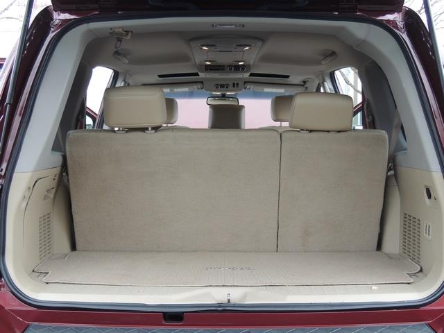 2011 Nissan Armada SL / Leather / Third seat / Bckup cam / 65K MILES - Photo 17 - Portland, OR 97217