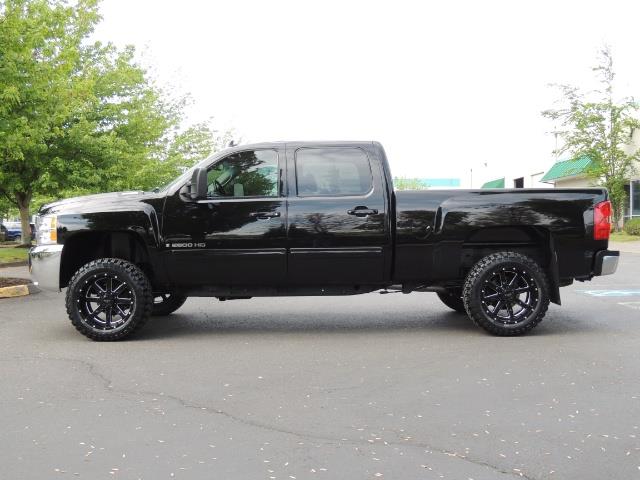 2009 Chevrolet Silverado 2500 LTZ / 4X4 / 6.6L Duramax Diesel / Allison Tranny - Photo 3 - Portland, OR 97217