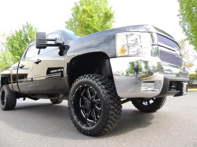 2009 Chevrolet Silverado 2500 LTZ / 4X4 / 6.6L Duramax Diesel / Allison Tranny - Photo 10 - Portland, OR 97217