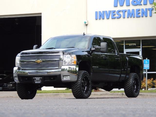 2009 Chevrolet Silverado 2500 LTZ / 4X4 / 6.6L Duramax Diesel / Allison Tranny - Photo 32 - Portland, OR 97217