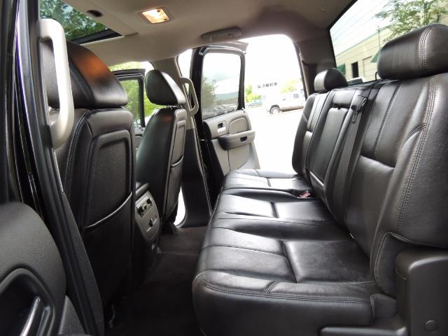 2009 Chevrolet Silverado 2500 LTZ / 4X4 / 6.6L Duramax Diesel / Allison Tranny - Photo 13 - Portland, OR 97217