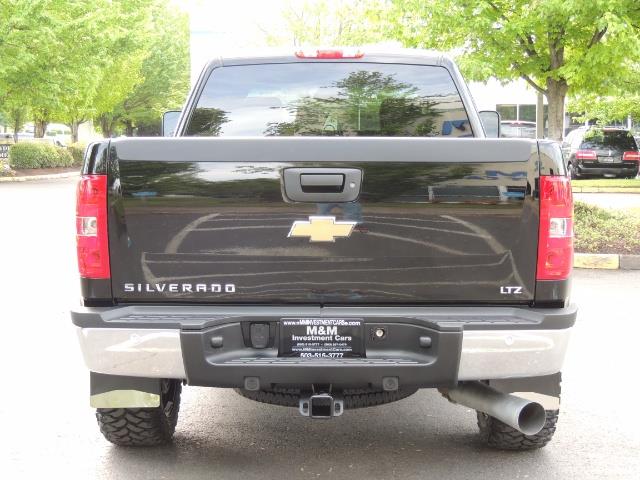 2009 Chevrolet Silverado 2500 LTZ / 4X4 / 6.6L Duramax Diesel / Allison Tranny - Photo 6 - Portland, OR 97217