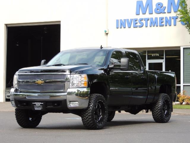 2009 Chevrolet Silverado 2500 LTZ / 4X4 / 6.6L Duramax Diesel / Allison Tranny - Photo 44 - Portland, OR 97217