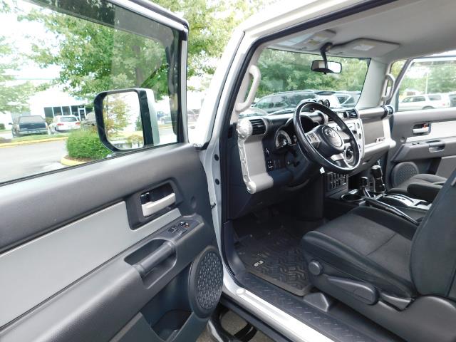 2007 Toyota FJ Cruiser 4WD V6 DIFF LOCK 20 " WHEELS LIFTED - Photo 13 - Portland, OR 97217