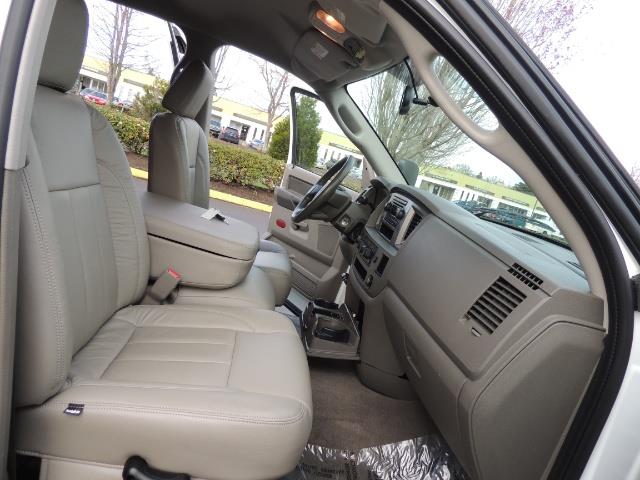 2006 Dodge Ram 3500 SLT / 4X4 / 5.9L CUMMINS DIESEL / LEATHER / DUALLY - Photo 18 - Portland, OR 97217