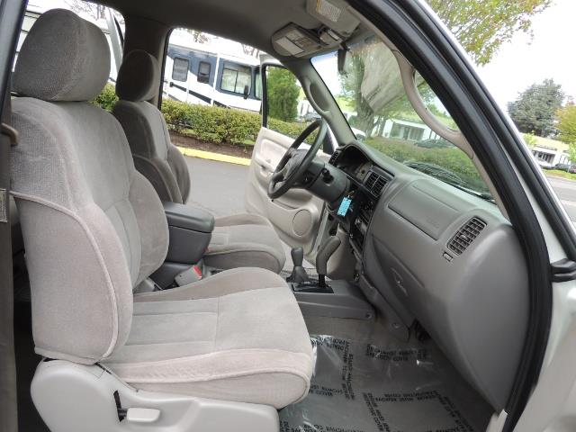 2002 Toyota Tacoma Limited V6 4dr Double Cab / 4X4 / RR DIFF LOCKS - Photo 17 - Portland, OR 97217
