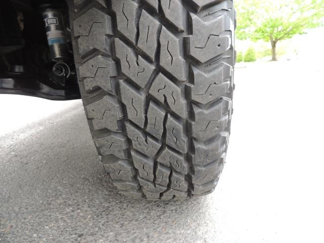 2002 Toyota Tacoma Limited V6 4dr Double Cab / 4X4 / RR DIFF LOCKS - Photo 24 - Portland, OR 97217
