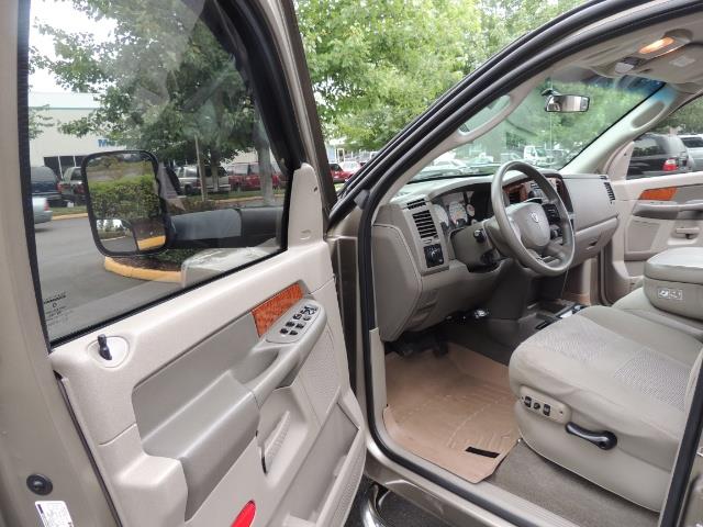 2006 Dodge Ram 2500 SLT SLT 4dr Mega Cab / 4X4 / 5.9L CUMMINS DIESEL - Photo 13 - Portland, OR 97217