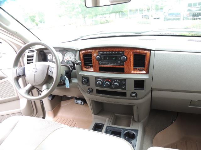2006 Dodge Ram 2500 SLT SLT 4dr Mega Cab / 4X4 / 5.9L CUMMINS DIESEL - Photo 19 - Portland, OR 97217