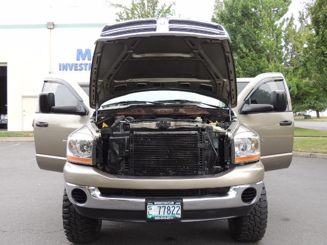 2006 Dodge Ram 2500 SLT SLT 4dr Mega Cab / 4X4 / 5.9L CUMMINS DIESEL - Photo 31 - Portland, OR 97217