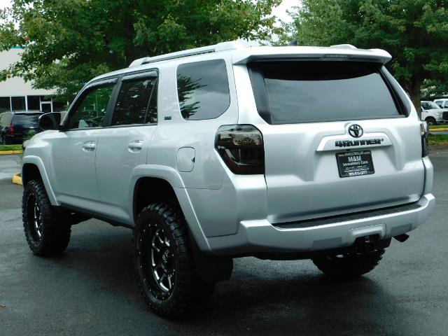 2016 Toyota 4Runner SR5 / 4WD / Navigation / backup camera / LIFTED - Photo 7 - Portland, OR 97217