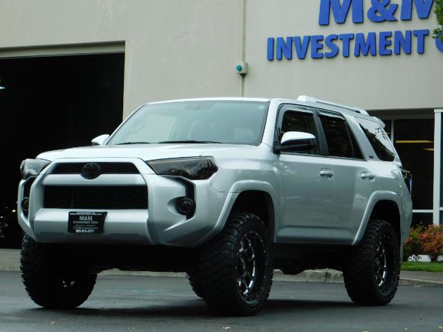 2016 Toyota 4Runner SR5 / 4WD / Navigation / backup camera / LIFTED - Photo 47 - Portland, OR 97217