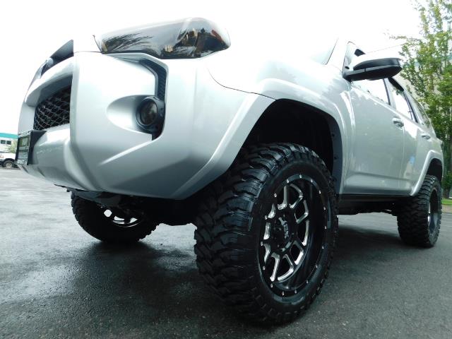 2016 Toyota 4Runner SR5 / 4WD / Navigation / backup camera / LIFTED - Photo 9 - Portland, OR 97217