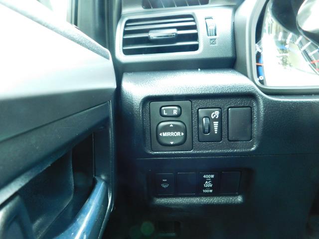2016 Toyota 4Runner SR5 / 4WD / Navigation / backup camera / LIFTED - Photo 44 - Portland, OR 97217