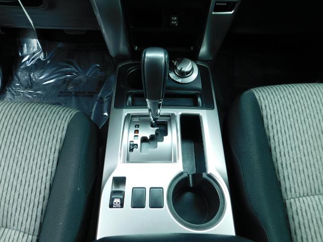 2016 Toyota 4Runner SR5 / 4WD / Navigation / backup camera / LIFTED - Photo 21 - Portland, OR 97217