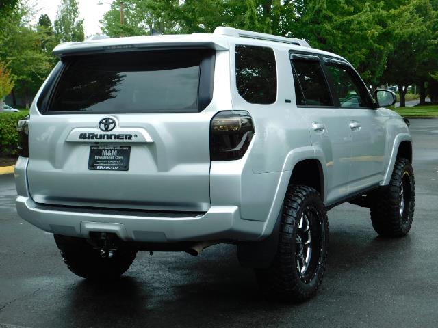 2016 Toyota 4Runner SR5 / 4WD / Navigation / backup camera / LIFTED - Photo 8 - Portland, OR 97217