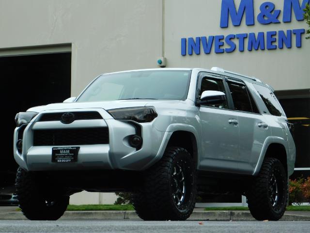 2016 Toyota 4Runner SR5 / 4WD / Navigation / backup camera / LIFTED - Photo 53 - Portland, OR 97217