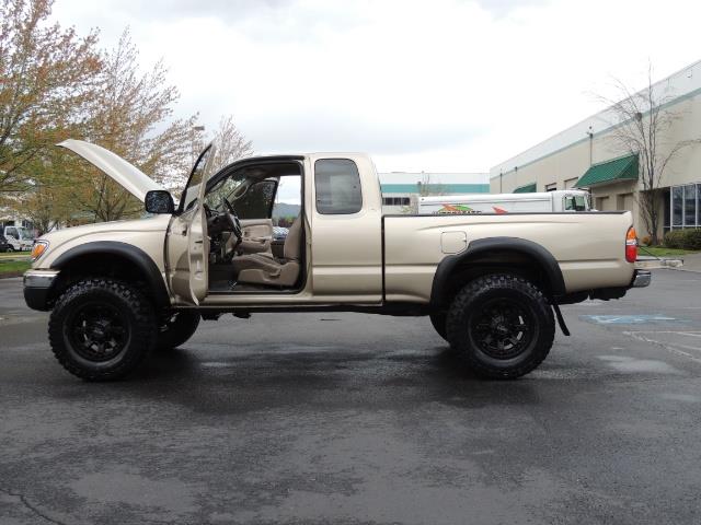 2003 Toyota Tacoma 2dr Xtracab V6 / SR5 / 4X4 / 5-SPEED MANUAL/LIFTED - Photo 26 - Portland, OR 97217