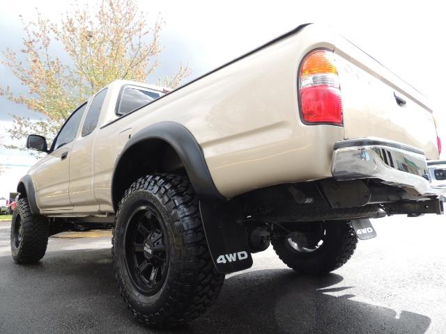 2003 Toyota Tacoma 2dr Xtracab V6 / SR5 / 4X4 / 5-SPEED MANUAL/LIFTED - Photo 12 - Portland, OR 97217