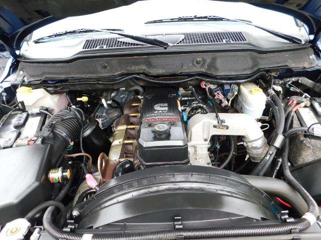 2007 Dodge Ram 2500 SLT BIG HORN EDITION / 4X4 / 5.9L DIESEL / 1-OWNER - Photo 32 - Portland, OR 97217