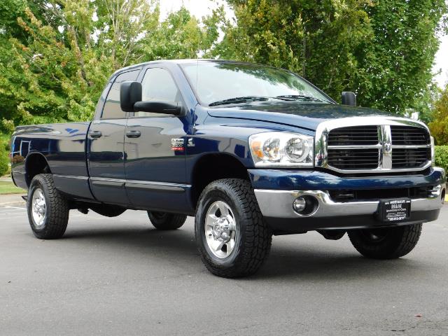 2007 Dodge Ram 2500 SLT BIG HORN EDITION / 4X4 / 5.9L DIESEL / 1-OWNER - Photo 2 - Portland, OR 97217