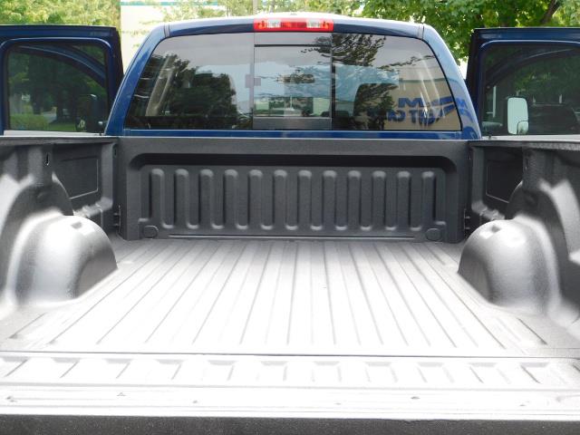 2007 Dodge Ram 2500 SLT BIG HORN EDITION / 4X4 / 5.9L DIESEL / 1-OWNER - Photo 22 - Portland, OR 97217