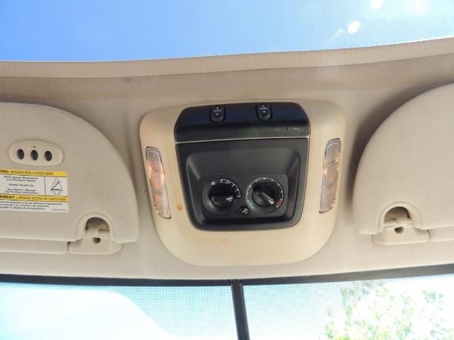 2006 Ford Expedition Eddie Bauer / Leather /Sunroof /DVD/Third Seat - Photo 37 - Portland, OR 97217