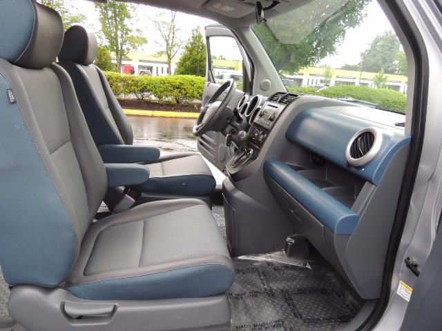 2005 Honda Element EX Sport Utility / ALL WHEEL DRIVE / SUN ROOF - Photo 17 - Portland, OR 97217