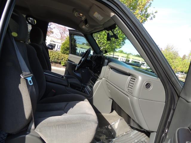 2005 Chevrolet Silverado 1500 LS 4dr Crew Cab / 4X4 / LIFTED / 86K Miles - Photo 15 - Portland, OR 97217