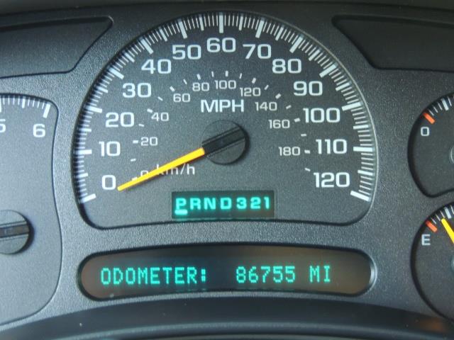 2005 Chevrolet Silverado 1500 LS 4dr Crew Cab / 4X4 / LIFTED / 86K Miles - Photo 39 - Portland, OR 97217