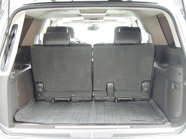 2010 Cadillac Escalade ESV Premium / AWD / DVD / Backup Camera / Excel Co - Photo 16 - Portland, OR 97217