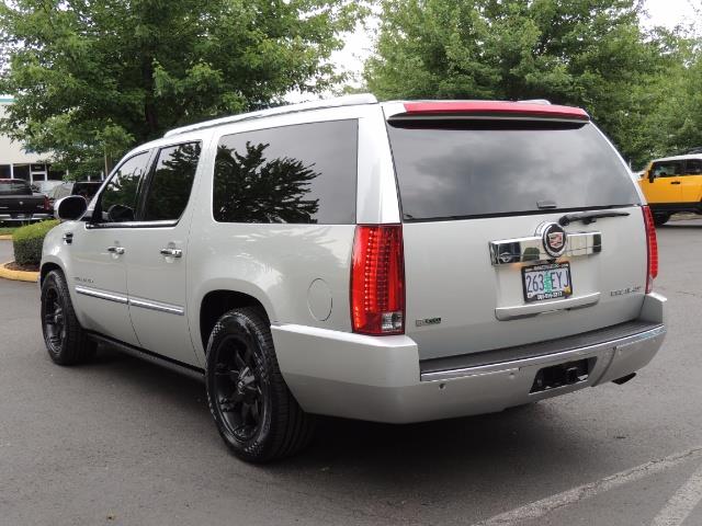 2010 Cadillac Escalade ESV Premium / AWD / DVD / Backup Camera / Excel Co - Photo 8 - Portland, OR 97217