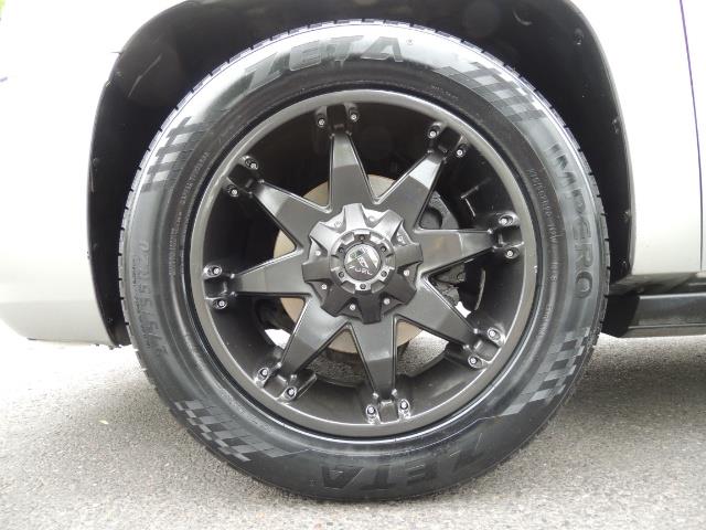 2010 Cadillac Escalade ESV Premium / AWD / DVD / Backup Camera / Excel Co - Photo 23 - Portland, OR 97217
