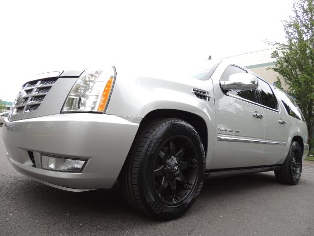 2010 Cadillac Escalade ESV Premium / AWD / DVD / Backup Camera / Excel Co - Photo 9 - Portland, OR 97217