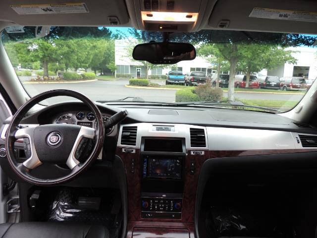 2010 Cadillac Escalade ESV Premium / AWD / DVD / Backup Camera / Excel Co - Photo 36 - Portland, OR 97217