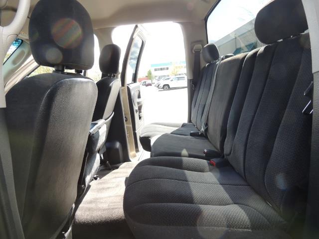 2004 Dodge Ram 3500 SLT 4dr Quad Cab / 4X4 / 5.9L DIESEL / 6-SPEED MAN - Photo 15 - Portland, OR 97217
