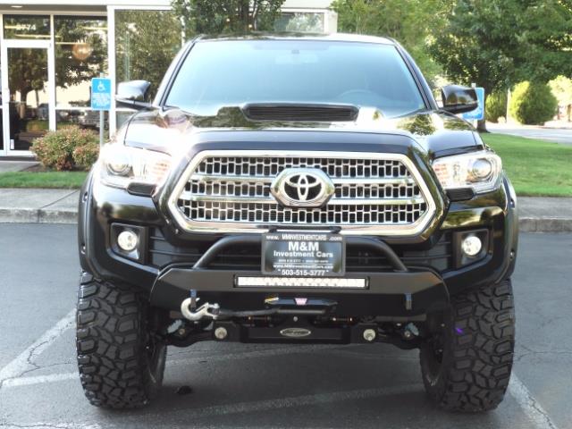 2017 Toyota Tacoma TRD 4X4 CUSTOM / WINCH / PRO COMP LIFT / 3 K MILES - Photo 5 - Portland, OR 97217