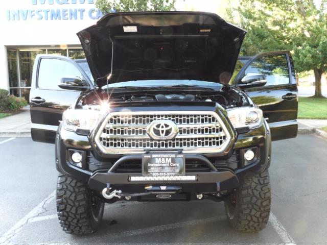2017 Toyota Tacoma TRD 4X4 CUSTOM / WINCH / PRO COMP LIFT / 3 K MILES - Photo 37 - Portland, OR 97217