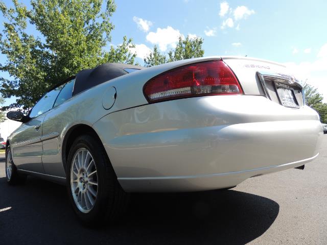 2004 Chrysler Sebring Touring / Convertible / ONly 74K MILES - Photo 11 - Portland, OR 97217