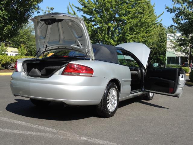 2004 Chrysler Sebring Touring / Convertible / ONly 74K MILES - Photo 31 - Portland, OR 97217