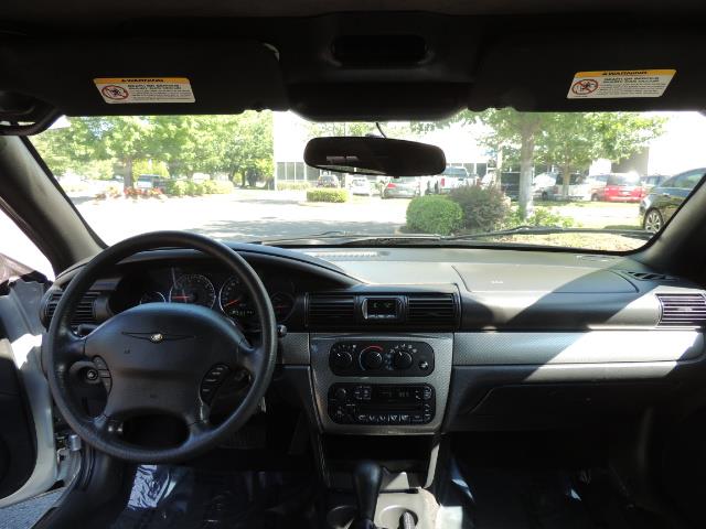 2004 Chrysler Sebring Touring / Convertible / ONly 74K MILES - Photo 43 - Portland, OR 97217