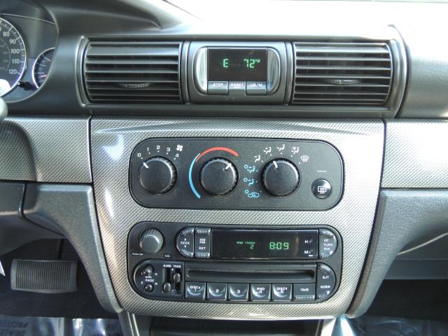 2004 Chrysler Sebring Touring / Convertible / ONly 74K MILES - Photo 22 - Portland, OR 97217