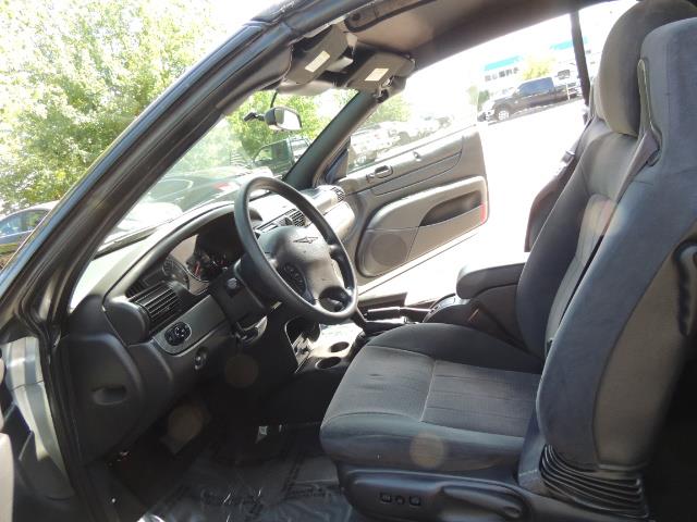 2004 Chrysler Sebring Touring / Convertible / ONly 74K MILES - Photo 18 - Portland, OR 97217