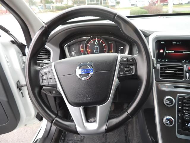 2016 Volvo XC60 T5 Premier / AWD / Leather / Navi / Pano Sunroof - Photo 41 - Portland, OR 97217